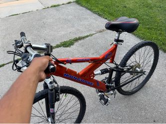Mongoose aluminum bike