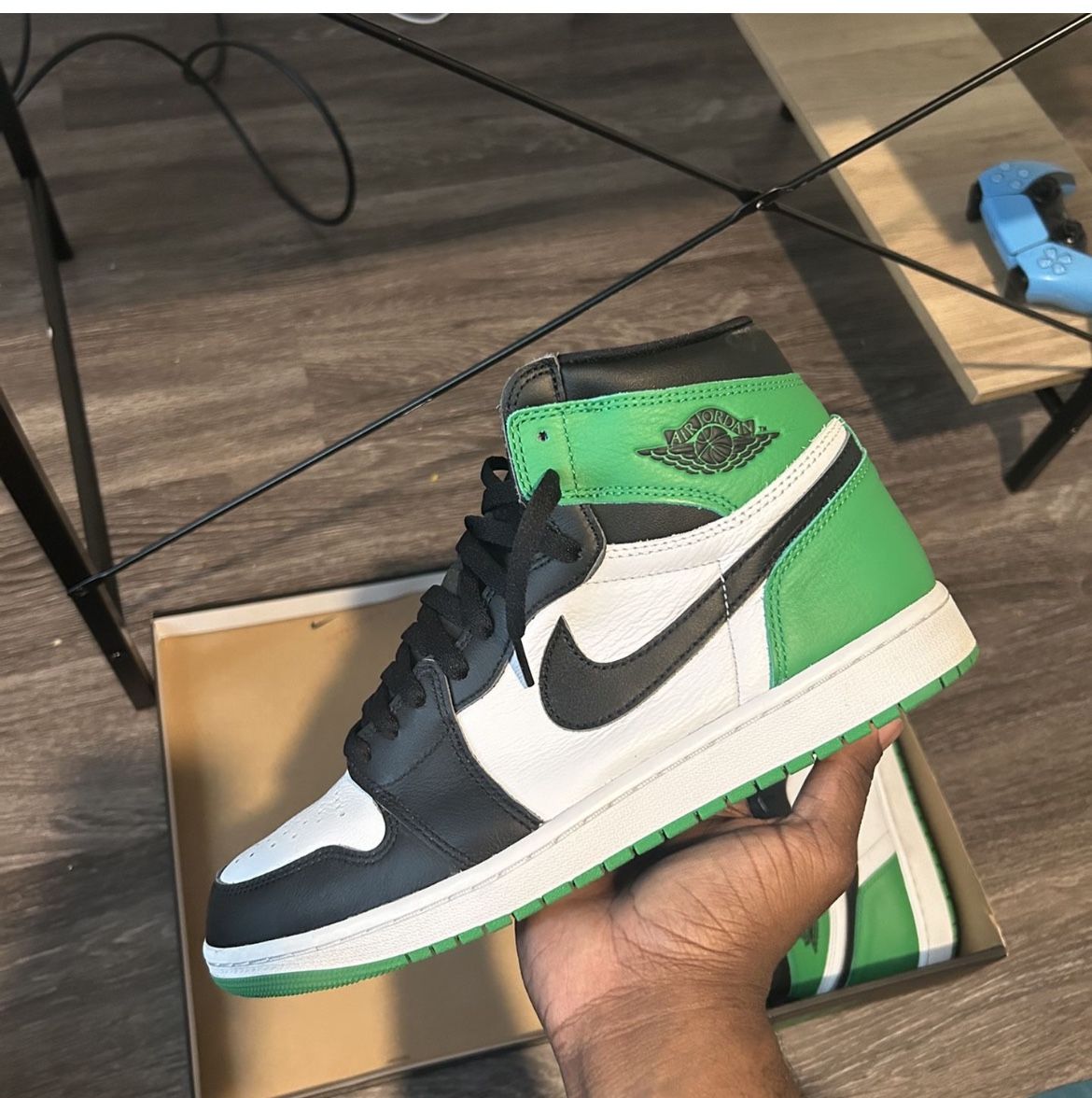 Jordan 1 Lucky Green Clothing