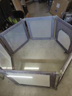 Playpen /enclosure- Brand New- Assembled