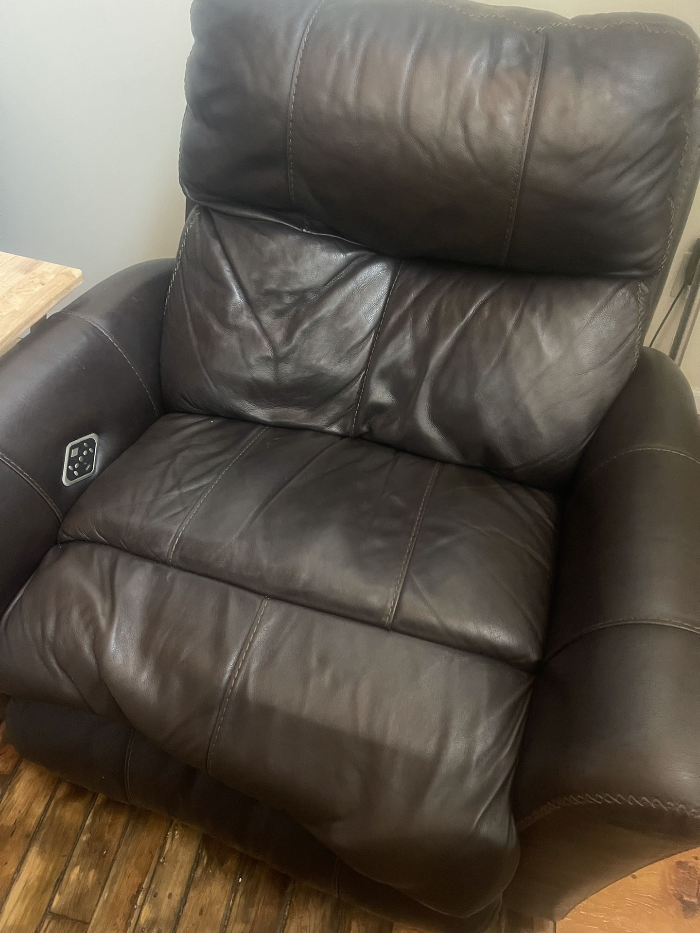 Power Recliner from Cardis