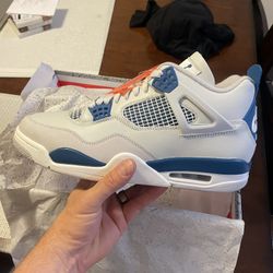 Military Blue Jordan 4 Sz 11