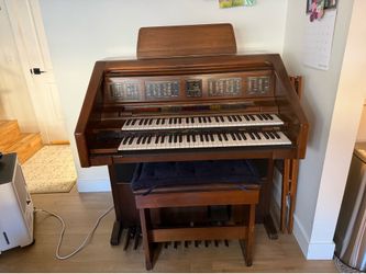 Lowrey Heritage NT-400