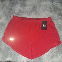 Under Armour Athletic Shorts Size Medium 