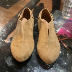 V Cut Loafers 
