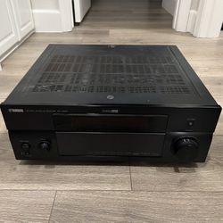 Yamaha RX-V1900 7.1 Amplifier