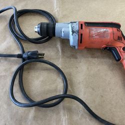 MILWAUKEE  0302-20  Hammer Drill
