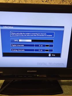 19" LCD HDTV Sylvania TV w/Remote, Funai LC190SL1 (USED)