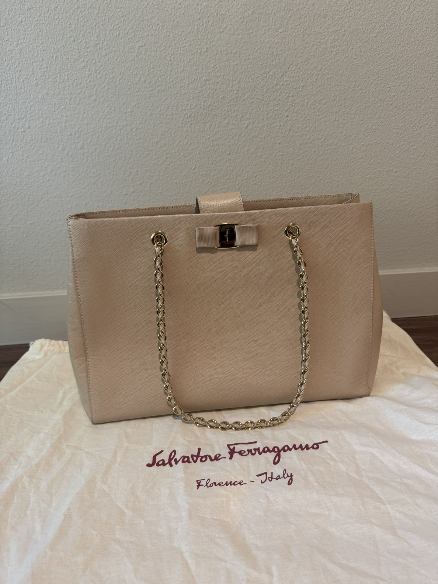 Ferragamo Shoulder Bag