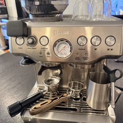 Breville Barista Express 