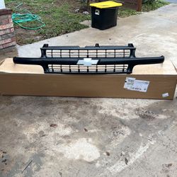 2000-05 CHEVY AFTERMARKET GRILLE 