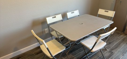 Metal foldable table with 5 chairs