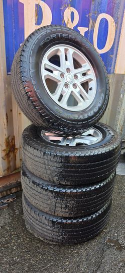 OEM Jeep grand cherokee wheels