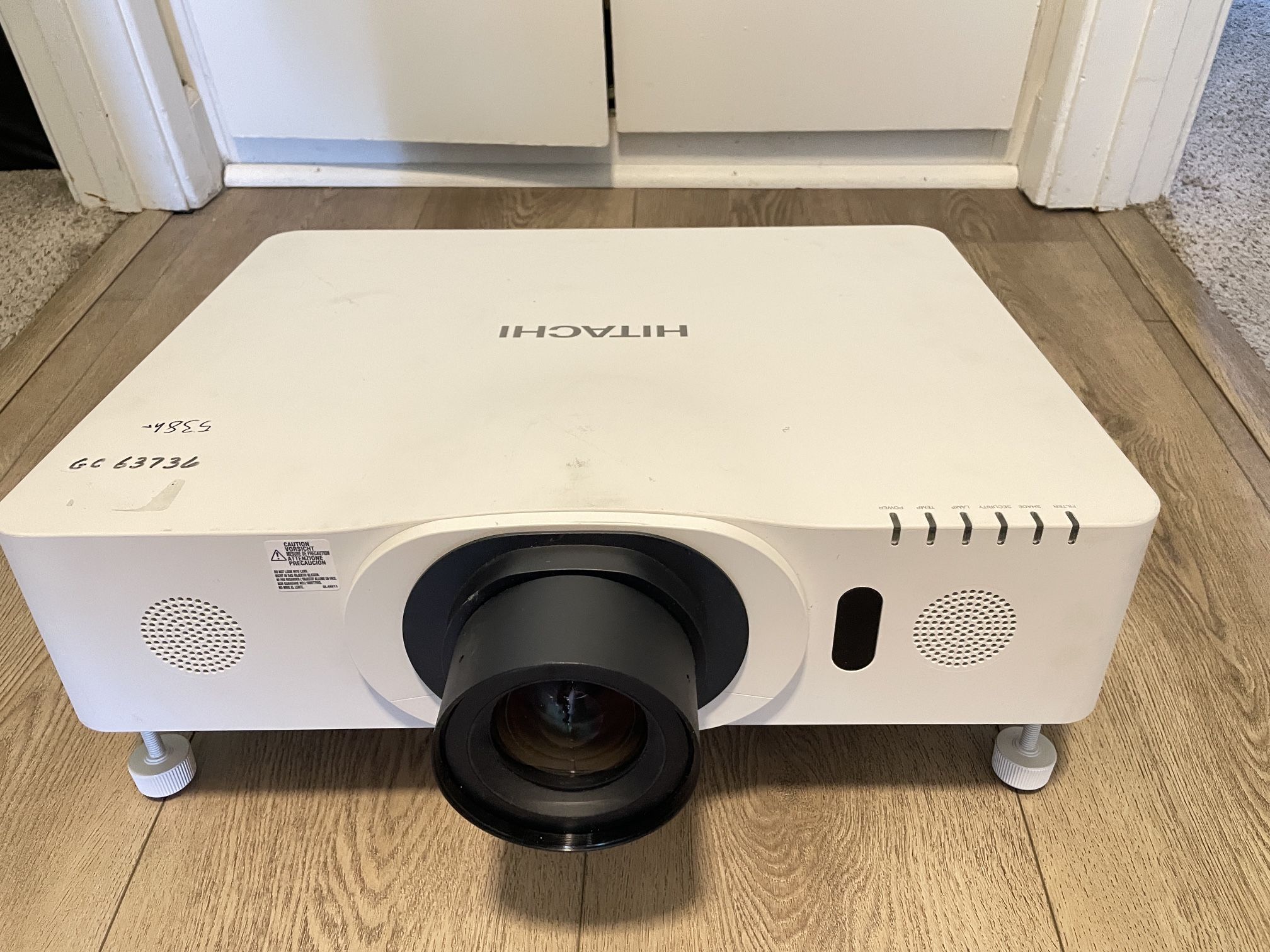 Hitachi 4200 Lumens HDMI Projector