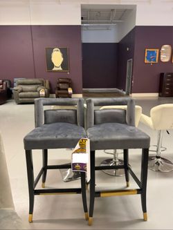 🔥 CLOSEOUT SALE! Brand New Gray Velvet Counter Stools - Set of 2 🔥