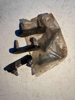 97-2004 Ford f-150 bumper brackets