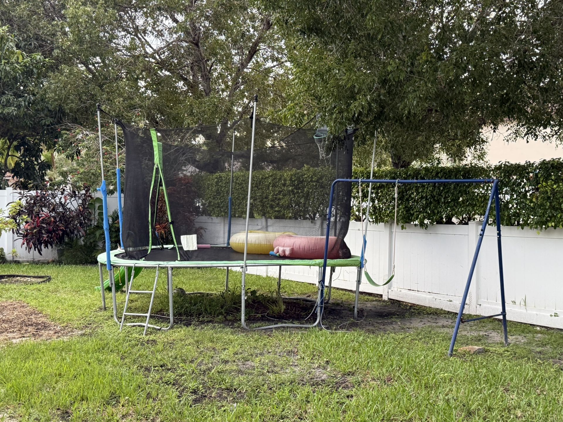 Trampoline