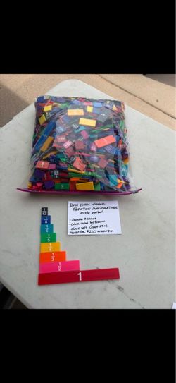 BEST CLASSROOM Plastic Fraction Manipulatives Class Set