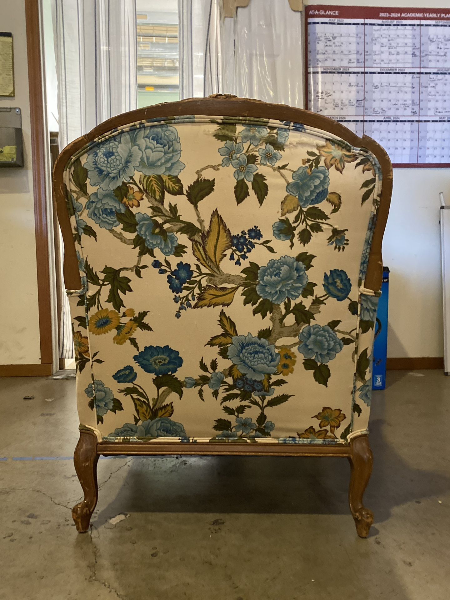 Vintage Wood Frame Blue Floral Armchair for Sale in Auburn, WA OfferUp