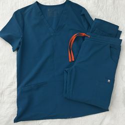 Women's Figs scrubs
