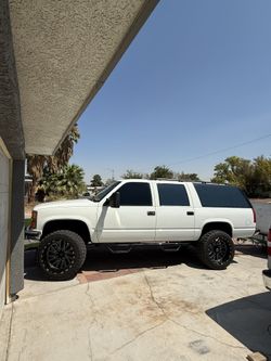 1993 Chevy Suburban 2500