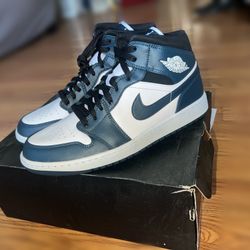 Nike Air Jordan 1 Mid Armory Navy
