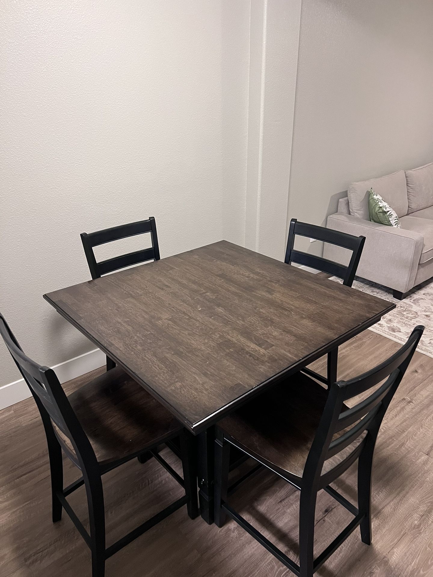 Dining Table Set (4 Chairs) 