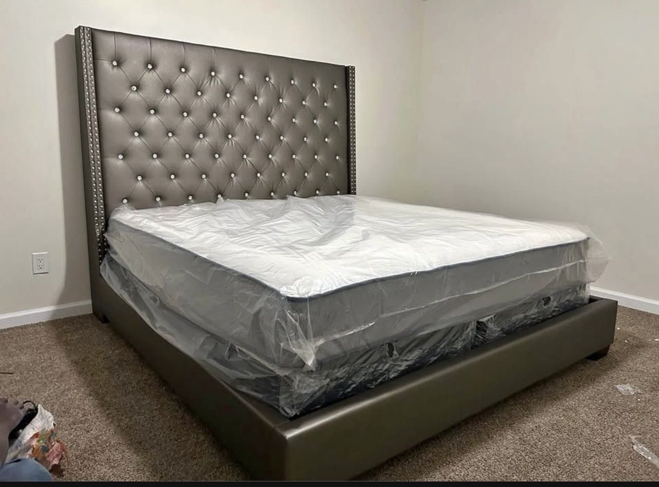 Amazing Price! Champagne Bed And Mattress Incredible Deal!!