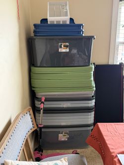 18 bins with lids