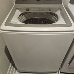 Samsung Washing Machine – Needs a Little TLC 🧺
