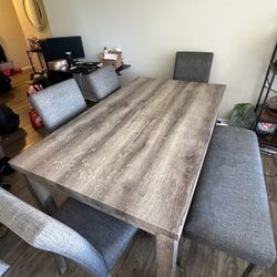 Dinner Table Set