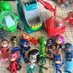 PJ Mask Action Figure Vehicle Bundle, 207 