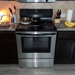 Dishwasher, Oven, Microwave 