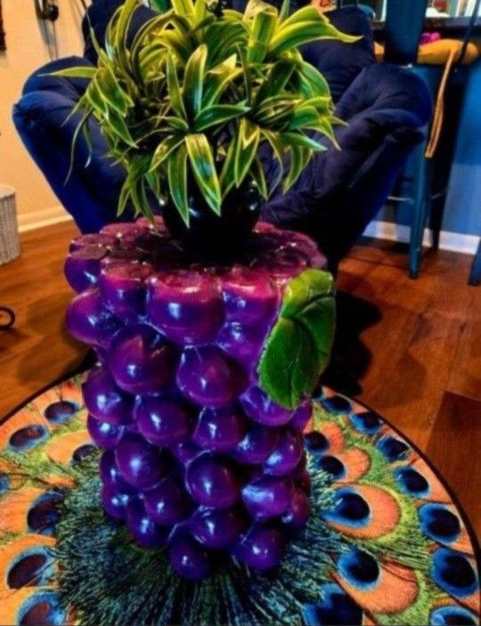 Purple Grape Table Stool Garden Patio Pool Balcony Tropical Decor 18" Taĺl