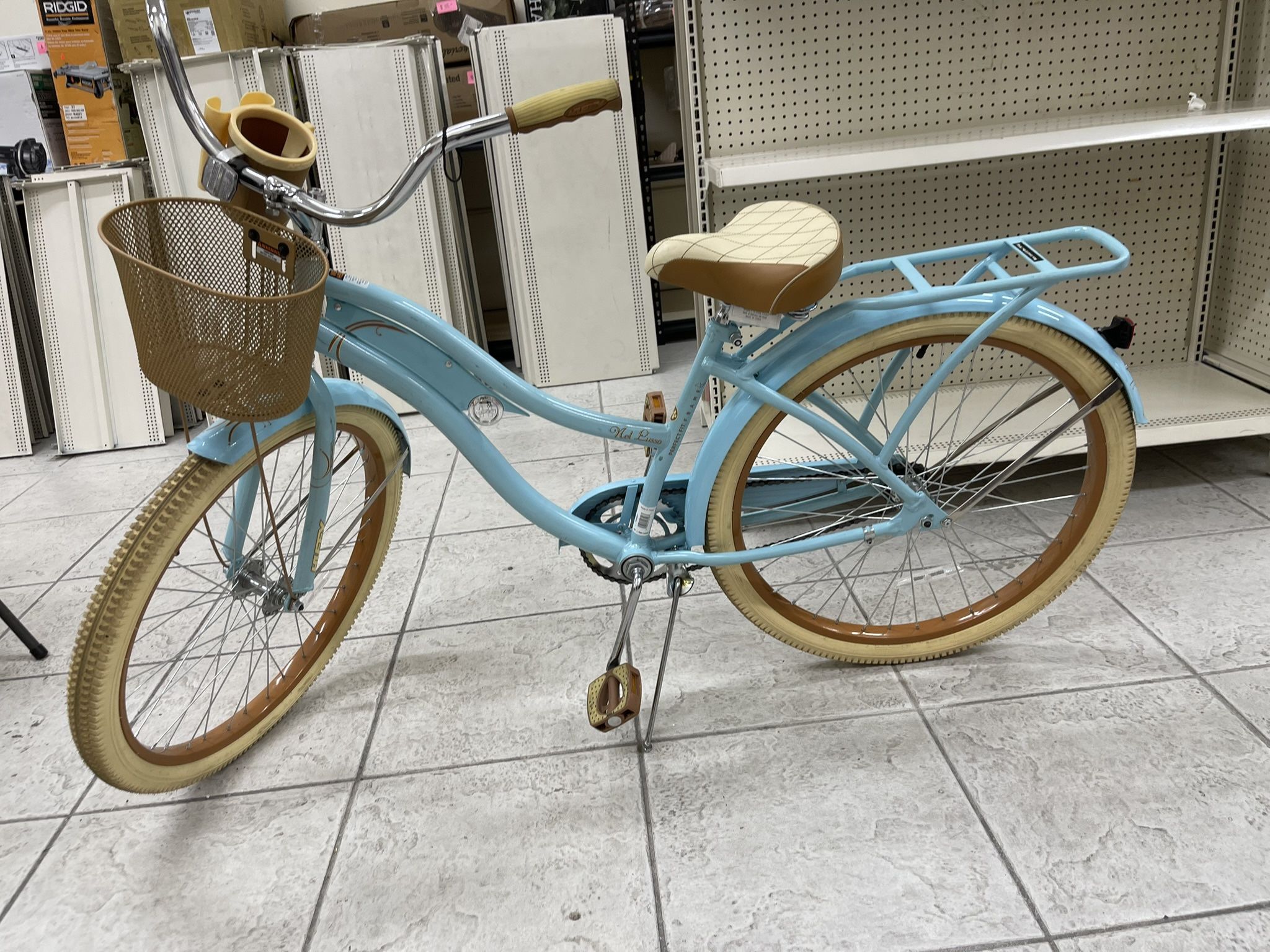 HUFFY NEL LUSSO WOMENS CRUISER 26 inch In Blue