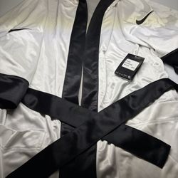 Nike Dri-Fit Boxing Robe Size xxs