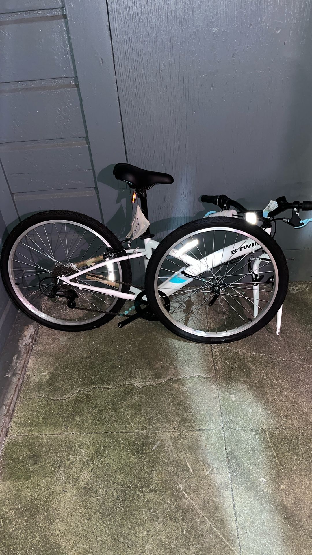 Brand New Btwin Original 100 24" Kids Hybrid Bike - Never Used!