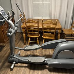 Life Fitness X9i Elliptical 