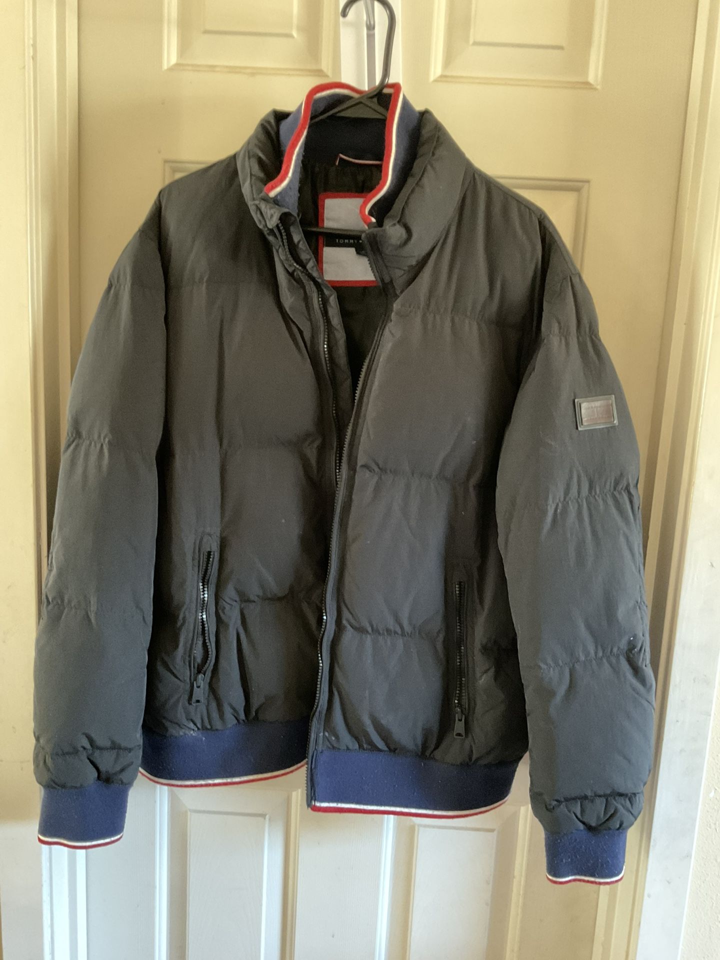 Tommy Hilfiger, navy blue puffer jacket Coat Mens size large Retro Puffer