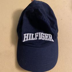 Tommy Hilfiger hat