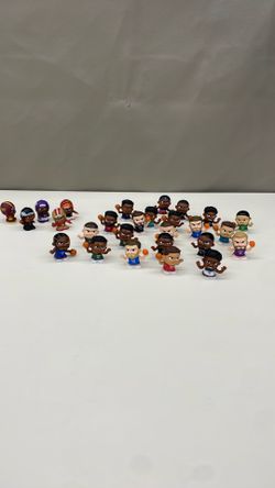 Basketball and football figures. Item No 742 (Shopgoodwill)