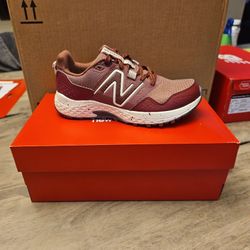 New Balance 410 V8 Trail Running Shoes