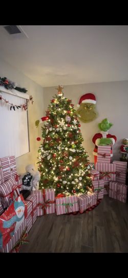 7.5 Prelit Christmas Tree