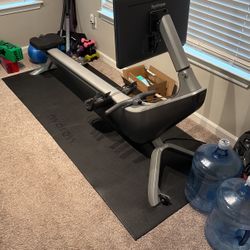 Rarely Used Hydrow Rowing machine 