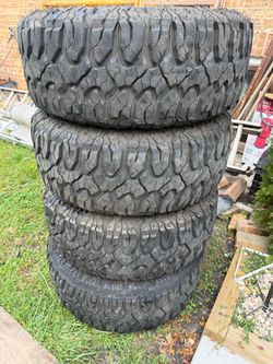 Set of 4 Mud Terrain Off-Road Tires