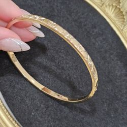 Light Gold Antique Bangle