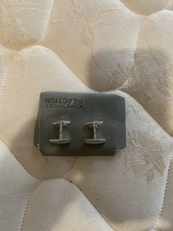 Kenneth Cole Reaction Silver Cufflinks