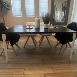 Copenhagen Dining Table