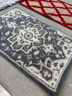 Surya 2x3 wool rug