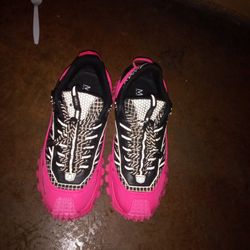 Moncler Tail grip GTX Pink Designer Shoes Size 10