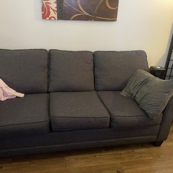 Esta Nuevo Se Venden El Mueble Grande Y Dos Butaca